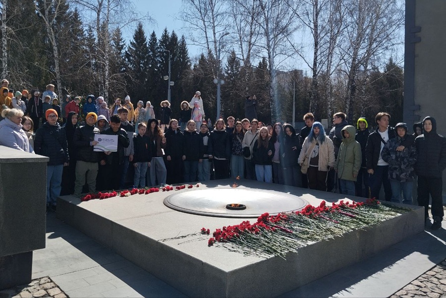 В Новосибирск ежегодно приезжают на экскурсии около десяти тысяч школьников