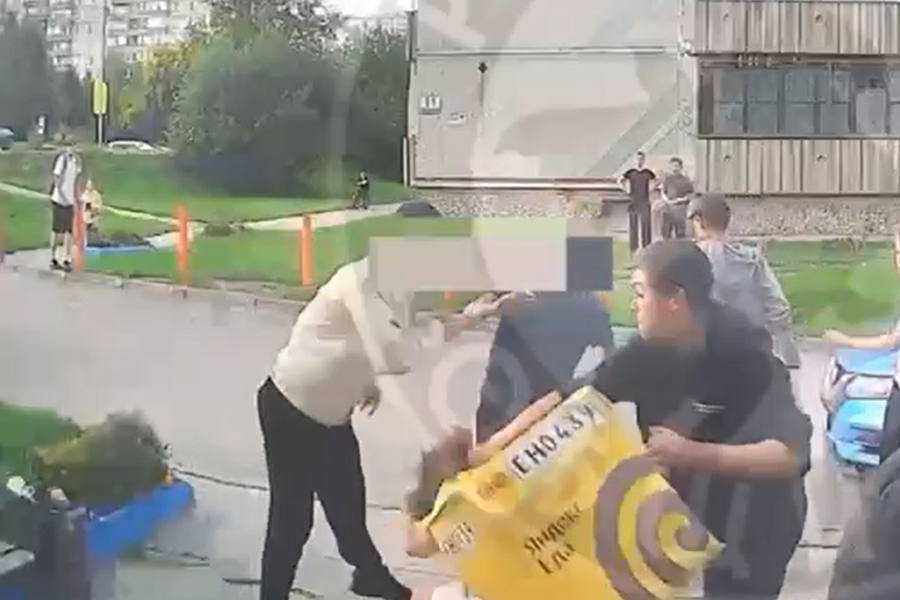 «Заставляют воровать и угрожают убийством»: этническая банда подростков кошмарит жителей Новосибирска