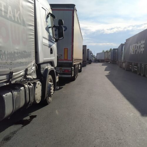 Новосибирские грузоперевозчики ждут запросы от дилеров на отзыв китайских фур