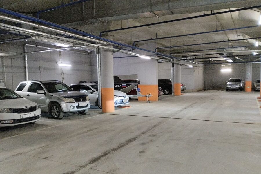 В Новосибирске упали продажи машиномест в новостройках