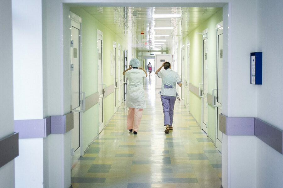 Новосибирцам рассказали о двух способах прикрепления к поликлинике