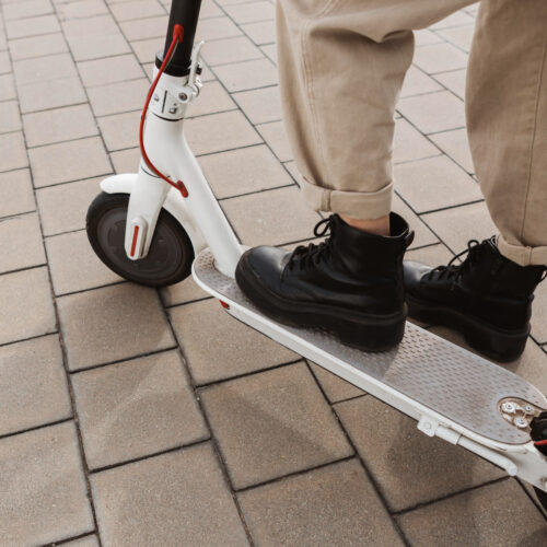 Штраф за нарушение ПДД на электросамокатах хотят увеличить в два раза