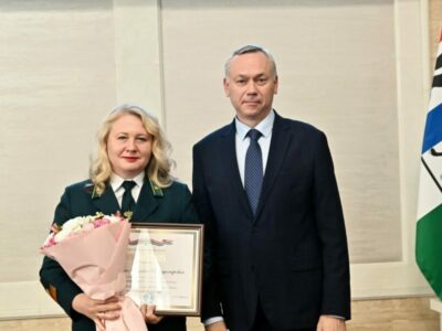 Андрей Травников поздравил работников леса с профессиональным праздником