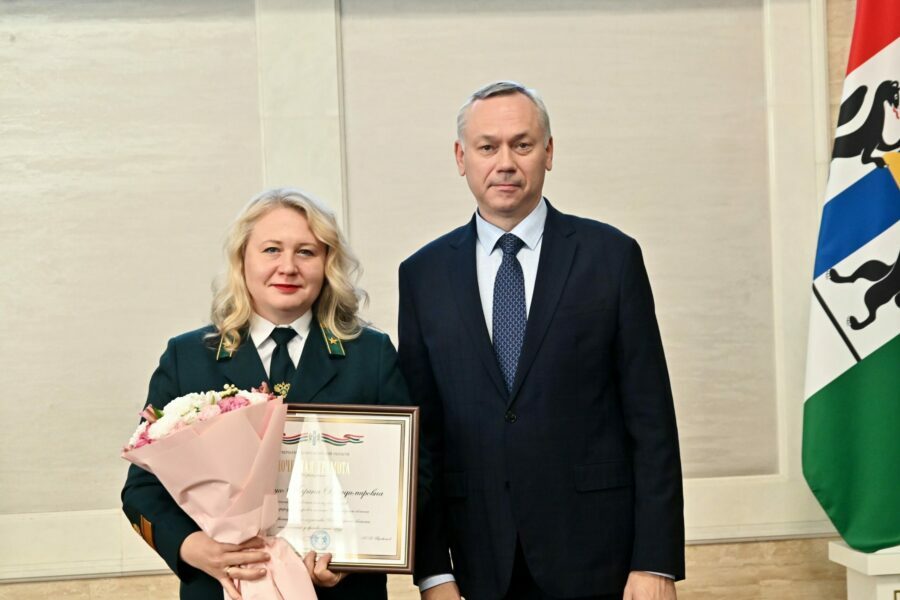 Андрей Травников поздравил работников леса с профессиональным праздником