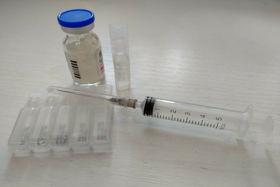 Новосибирская область увеличила закупки вакцин против менингококка