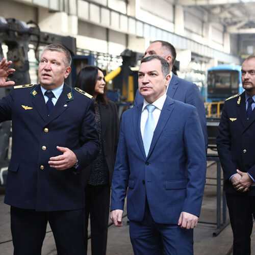 Новосибирский метрополитен получил первый из пяти современных поездов «Ермак»