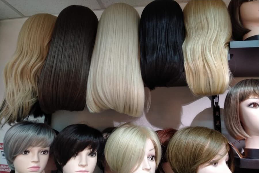 «Славянские дети – лучшие доноры»: в Новосибирске растет спрос на волосы, их часто отправляют за рубеж