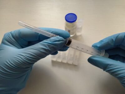 «Вбрасывается гадостная информация»: в Новосибирске увеличилось число отказов от прививок