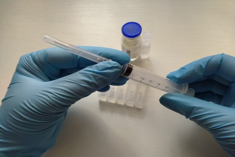 «Вбрасывается гадостная информация»: в Новосибирске увеличилось число отказов от прививок