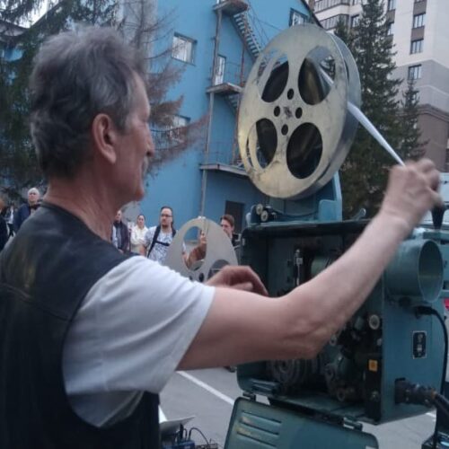 В Новосибирске рассказали, кто и на какие деньги снимает документальное кино