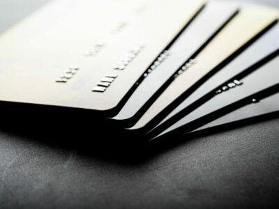 Спрос на кредитные карты ПСБ вырос почти на 40% в Новосибирске