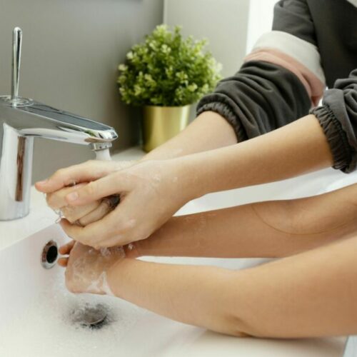 Новосибирцы называют проблему ЖКХ одной из самых острых в регионе