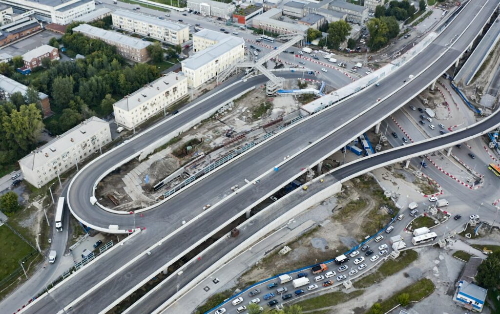 Новую схему движения ввели на новосибирском «кольце ада» с 11 сентября