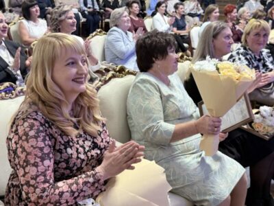 Лучших педагогов дошкольного образования НСО отметили наградами