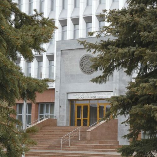 Партии определились с мандатами в парламент Новосибирской области по партспискам