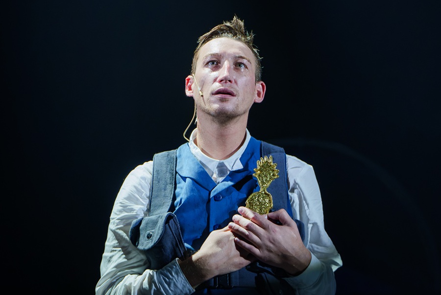 Маленький Принц вернулся на свою планету