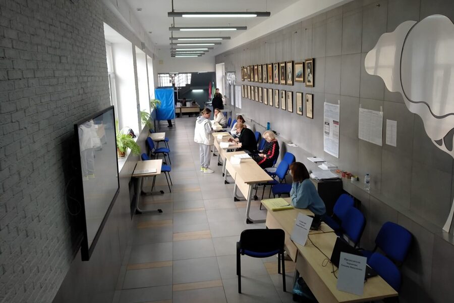 На выборах в заксобрание Новосибирской области проголосовали 27% избирателей