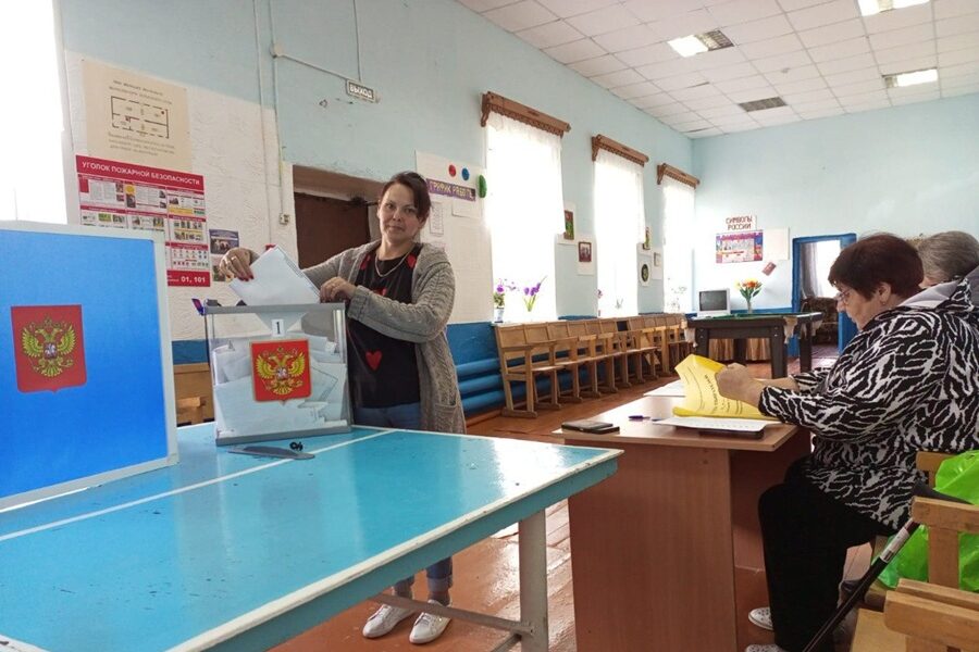 В районах Новосибирской области голосуют активнее, чем в городе