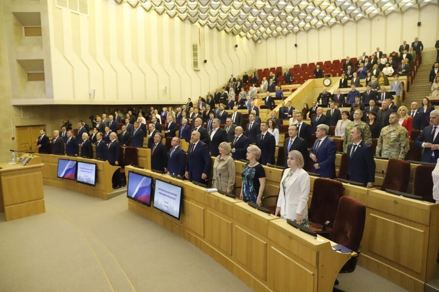 Портфели комитетов Заксобрания Новосибирской области остались в тех же руках