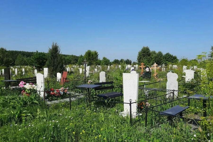 Мошенники вымогают у новосибирцев деньги за место на кладбище