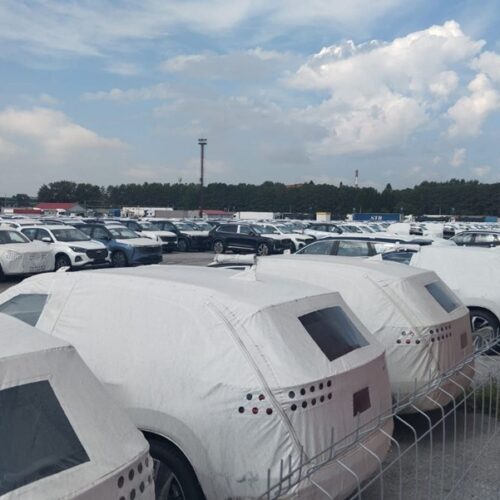 Запасы легковых автомобилей в Сибири превышают потребности рынка