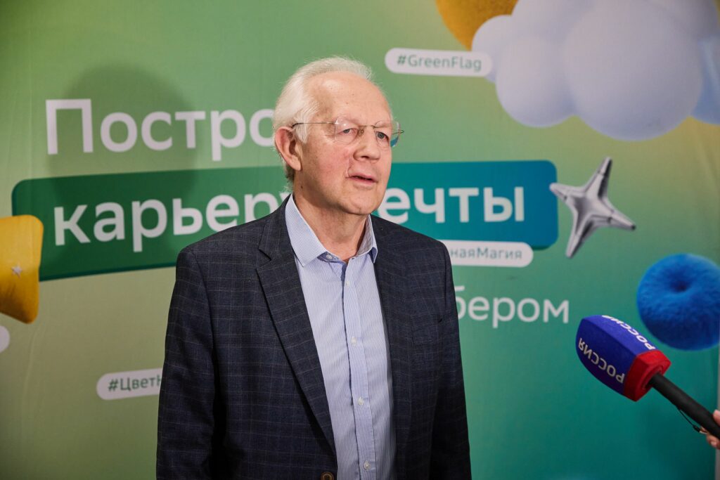 Александр Люлько, директор Исследовательского центра в сфере искусственного интеллекта НГУ