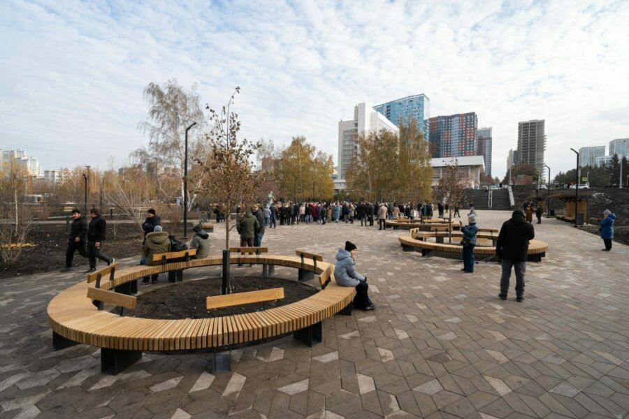 Возле нового парка им. Бугакова в Новосибирске теплосети убрали под землю