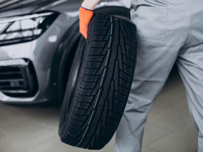 Водителей Новосибирска призвали сменить летние шины на зимние