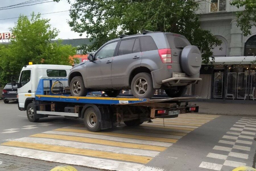 Эксперты посчитали средний возраст подержанных автомобилей в Новосибирской области