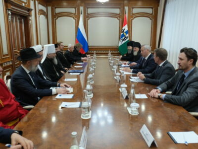 Единство в традициях: губернатор встретился с лидерами религий Новосибирской области