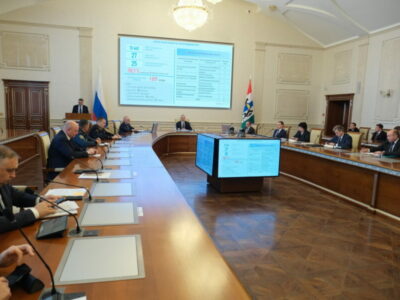 Андрей Травников оценил результаты приемной кампании 2025 года