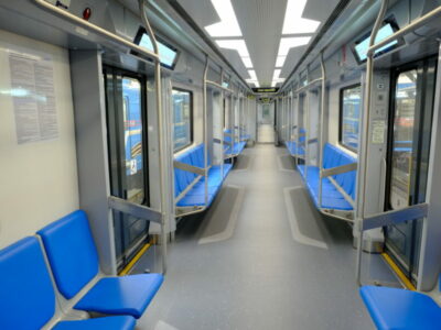 «Ермак» на линии метро: губернатор оценил новый подвижной состав Новосибирска