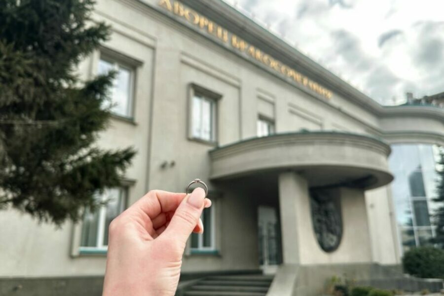 Новосибирские молодожёны получили улучшенный интернет