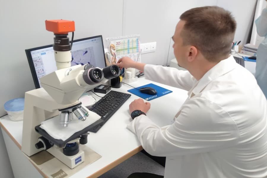 В Новосибирске соцсети назвали одним из репродуктивных рисков для подростков