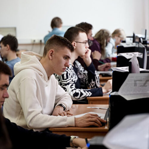 Свыше 3600 студентов выбрали педагогические специальности в вузах и колледжах НСО