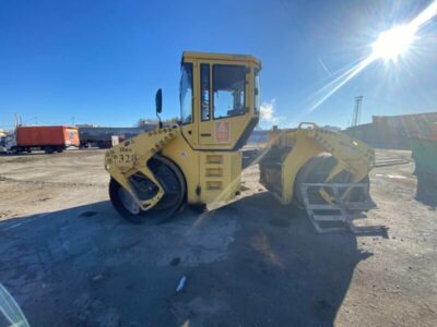 Готовность к зиме: дорожники Новосибирской области проверили запасы реагентов и технику