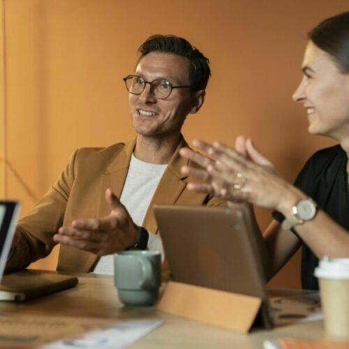 Всегда на связи: цифровые сервисы меняют отношения бизнеса с потребителями в России