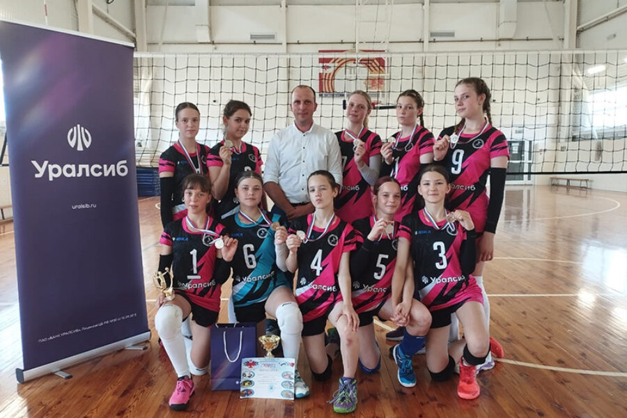 «Уралсиб» помогает спортивным и культурным проектам Сибири