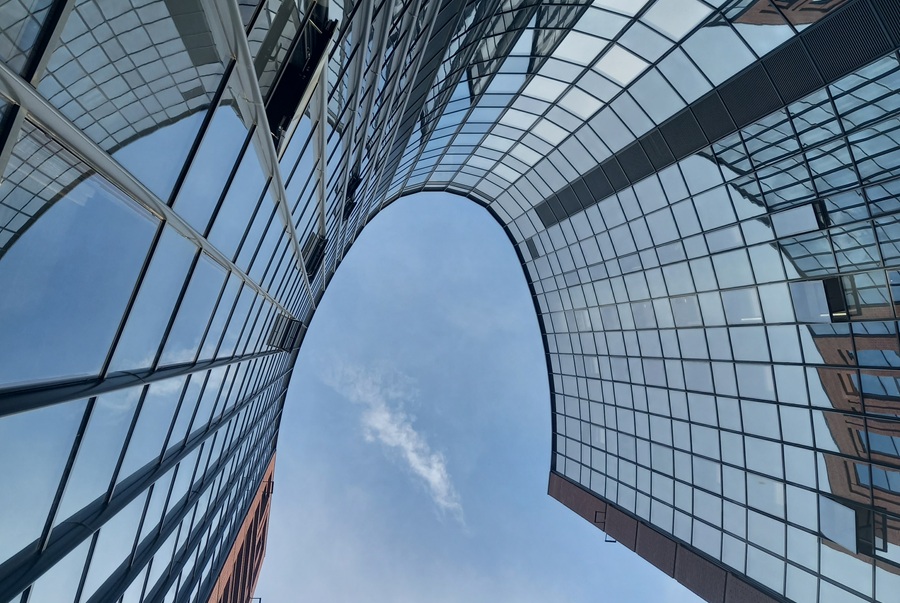 Слово «Гравитация» в имени фестиваля — это как раз намёк на объект преодоления