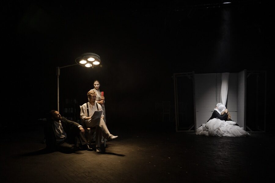 Новосибирский театр «Глобус» отпраздновал своё обновление двумя премьерами Новосибирский театр «Глобус» отпраздновал своё обновление двумя премьерами