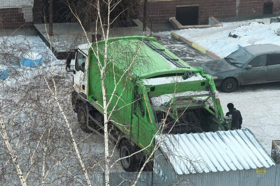«Нужно выравнивать ситуацию»: регоператор с июля не платит подрядчикам за вывоз мусора в Новосибирске