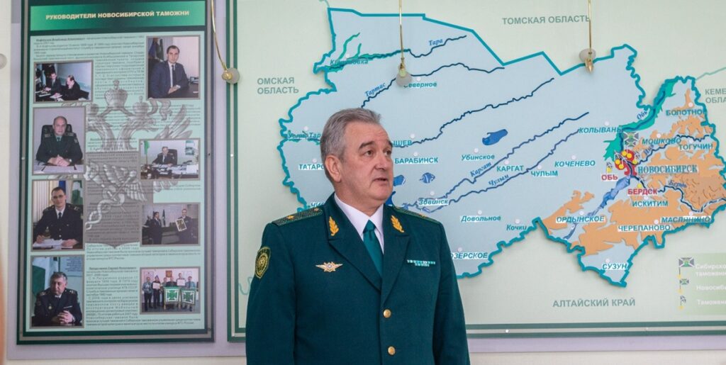 Константин Стародубцев: По «серому» импорту в Новосибирск повезли бытовую и мототехнику