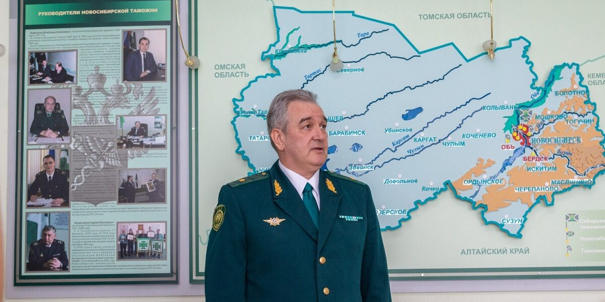 Константин Стародубцев: По «серому» импорту в Новосибирск повезли бытовую и мототехнику