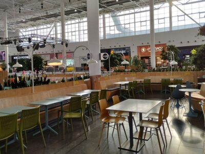 В торговых центрах Новосибирска создадут пространства для тусовок подростков