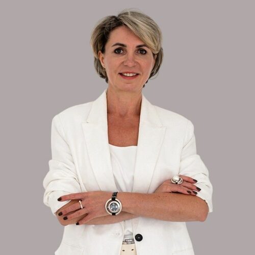 Автор концепции «Зрелое лидерство», бизнес-тренер, ведущая стратегических сессий Евгения Климова