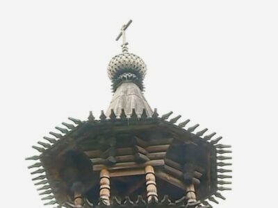 В Новосибирске издали книгу для детей о самой старой деревянной церкви Сибири