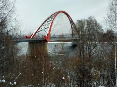 В Новосибирске решили восстановить подсветку Бугринского моста