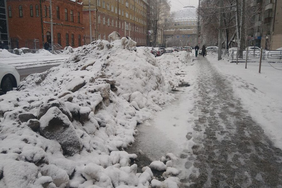 Улица Мичурина днем