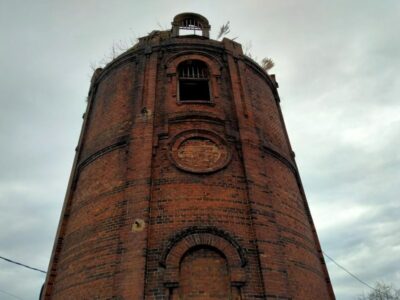 В Новосибирске в зону КРТ попал памятник архитектуры — водонапорная башня