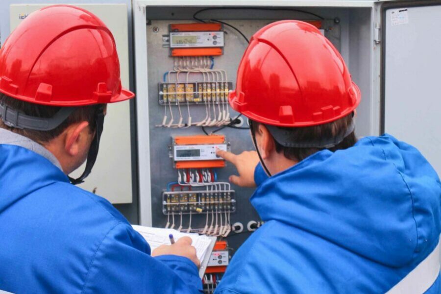 Новосибирские энергетики предотвратили хищение 43 млн кВт*ч электроэнергии